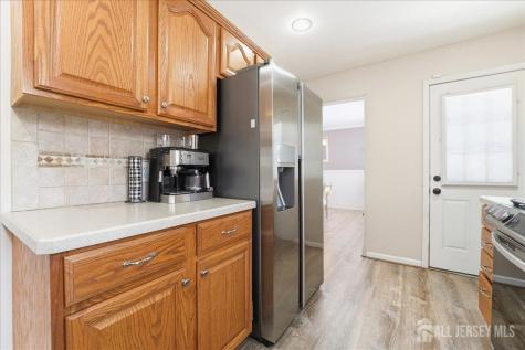 17 Clembil Court Hopelawn NJ 08861