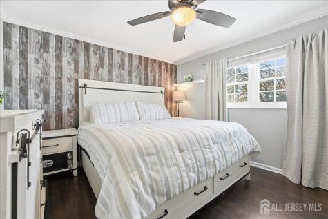 17 Clembil Court Hopelawn NJ 08861
