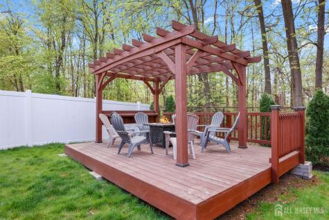 17 Clembil Court Hopelawn NJ 08861