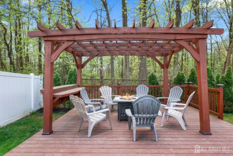 17 Clembil Court Hopelawn NJ 08861