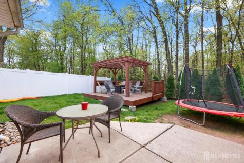 17 Clembil Court Hopelawn NJ 08861