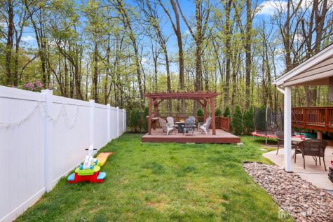 17 Clembil Court Hopelawn NJ 08861