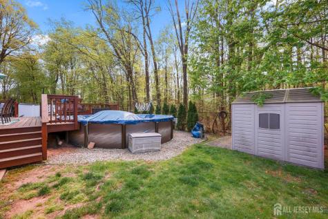 17 Clembil Court Hopelawn NJ 08861