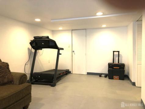 24 Wilcox Avenue South River NJ 08882