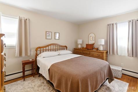 219 Julius Street Iselin NJ 08830