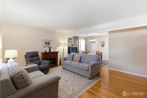 219 Julius Street Iselin NJ 08830