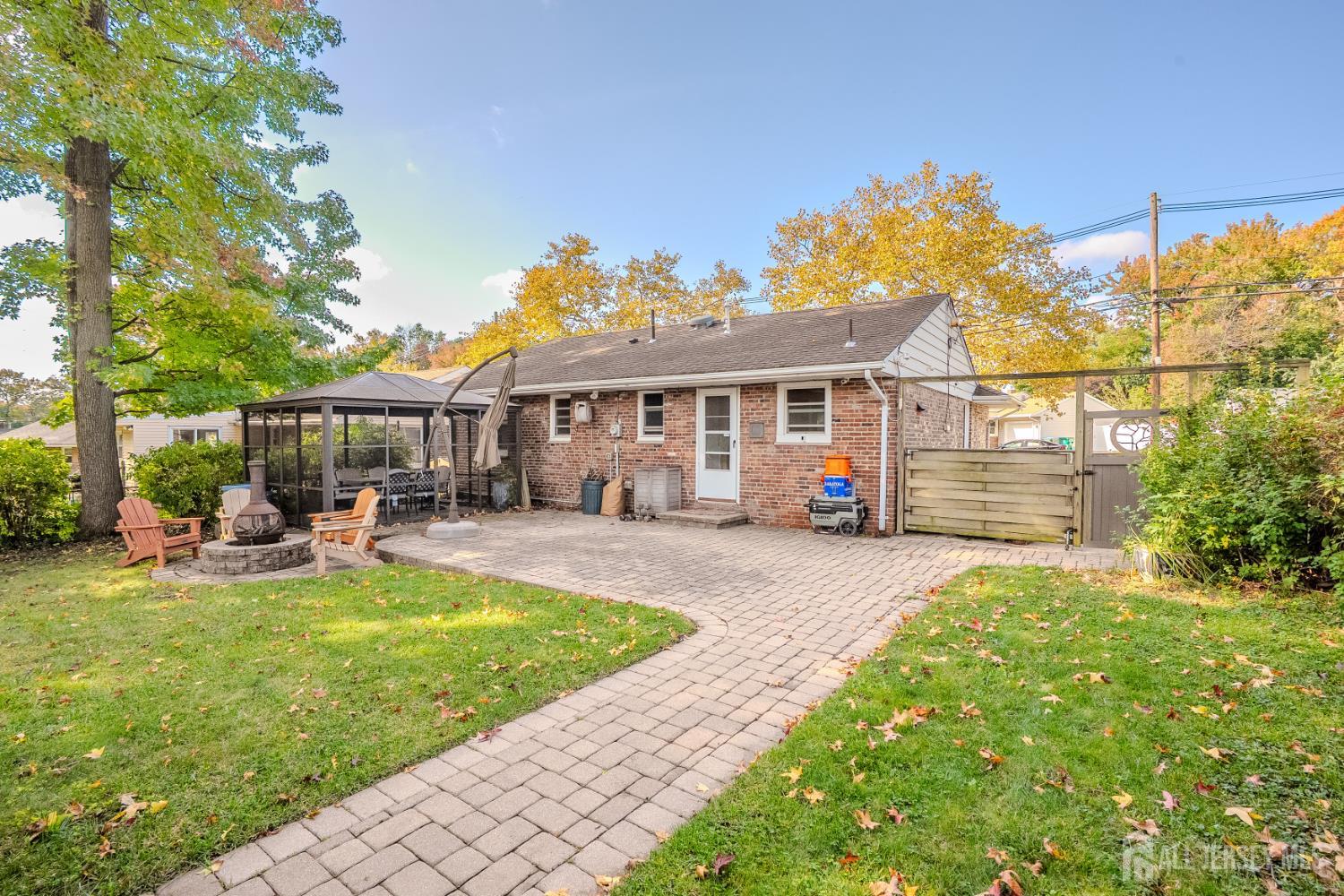 17 Melville Road Edison NJ 08817