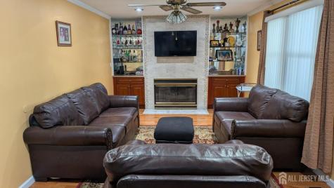 2 Lioni Court Piscataway NJ 08854