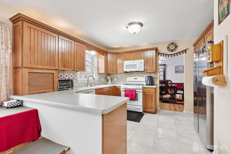 2 Lioni Court Piscataway NJ 08854
