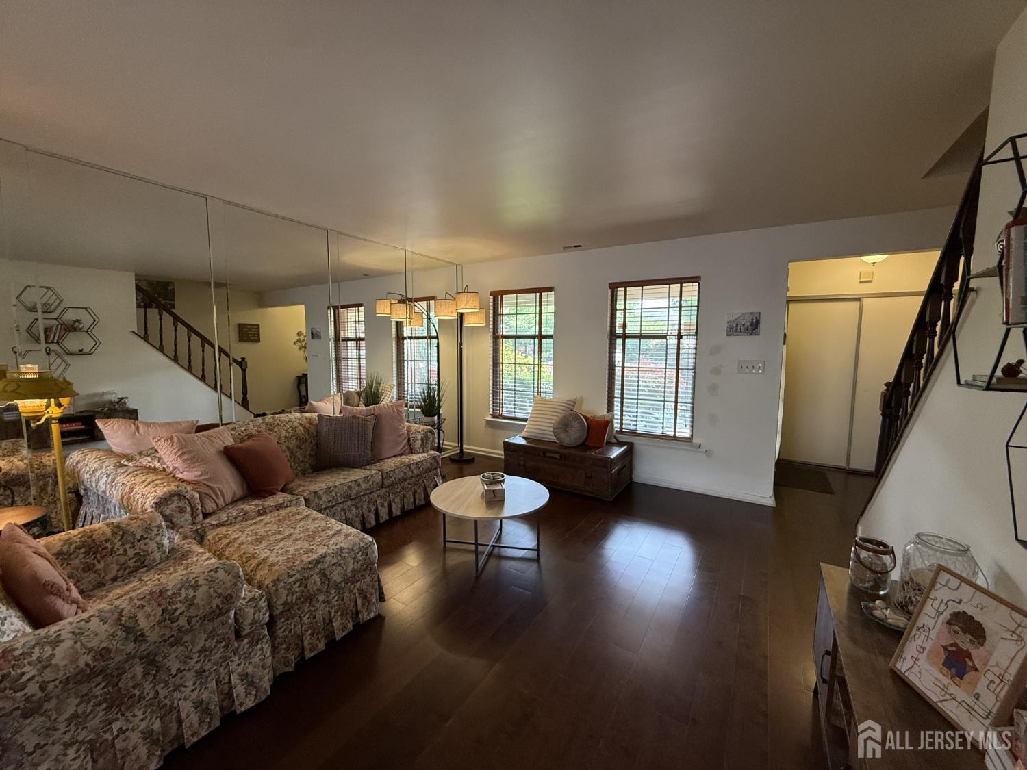 11 Walton Court East Brunswick NJ 08816