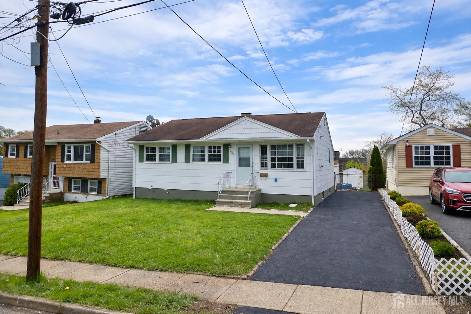 254 E George Place Iselin NJ 08830