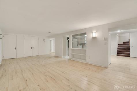 254 E George Place Iselin NJ 08830