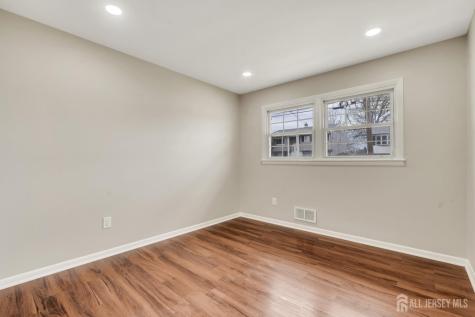 254 E George Place Iselin NJ 08830