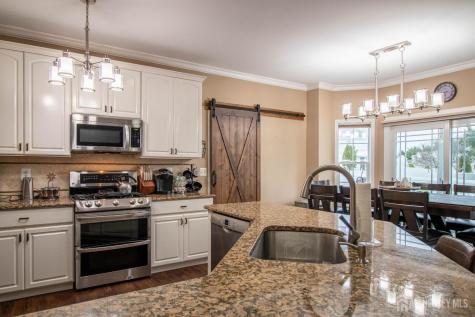 42 Redwick Way South River NJ 08882