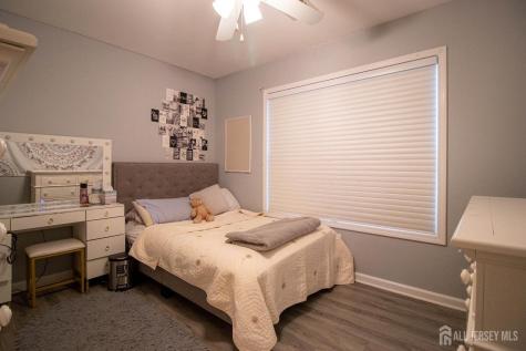 42 Redwick Way South River NJ 08882