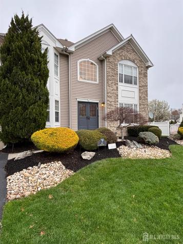 42 Redwick Way South River NJ 08882