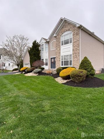 42 Redwick Way South River NJ 08882