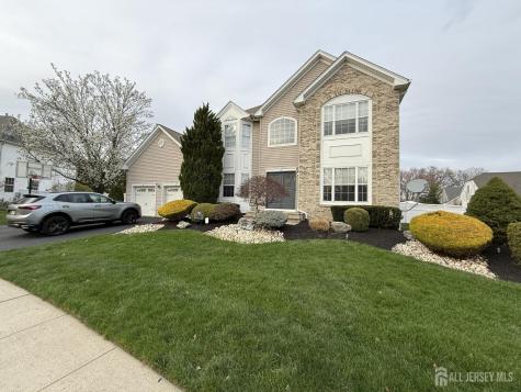 42 Redwick Way South River NJ 08882
