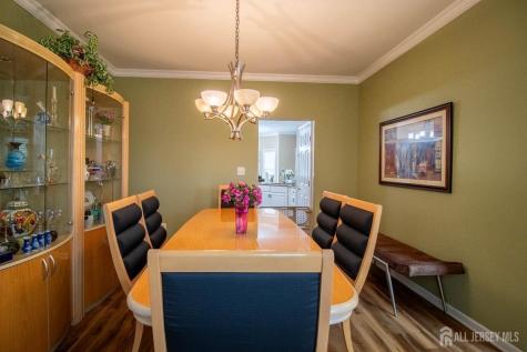 42 Redwick Way South River NJ 08882