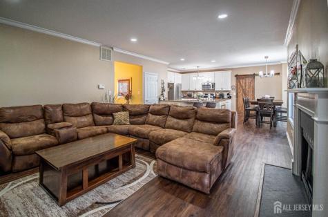 42 Redwick Way South River NJ 08882