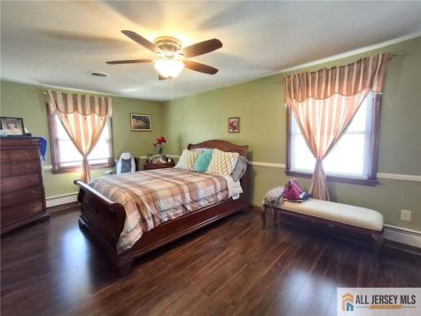 33 Nickel Avenue Sayreville NJ 08872