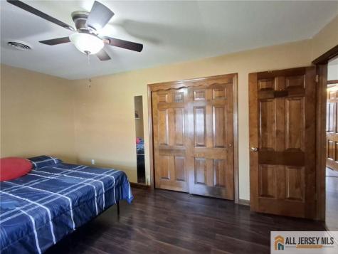 33 Nickel Avenue Sayreville NJ 08872