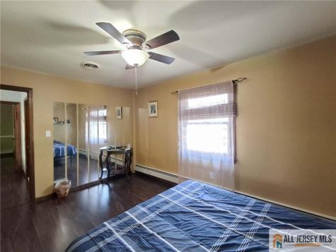 33 Nickel Avenue Sayreville NJ 08872