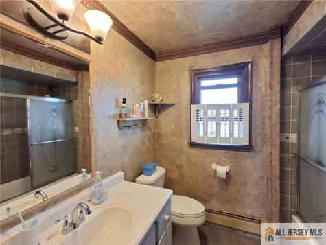 33 Nickel Avenue Sayreville NJ 08872