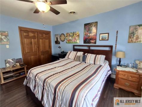 33 Nickel Avenue Sayreville NJ 08872