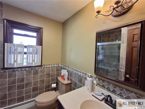33 Nickel Avenue Sayreville NJ 08872