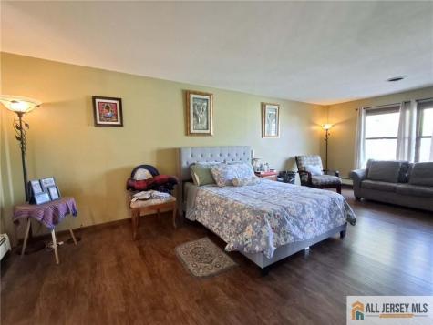 33 Nickel Avenue Sayreville NJ 08872