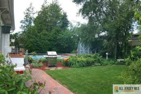 33 Nickel Avenue Sayreville NJ 08872