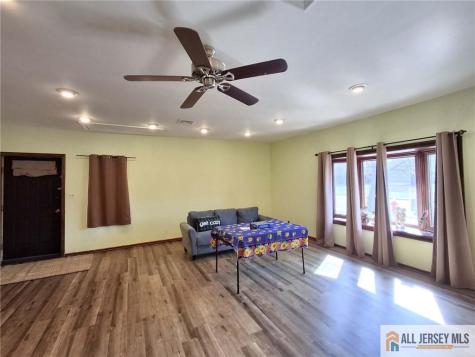 33 Nickel Avenue Sayreville NJ 08872