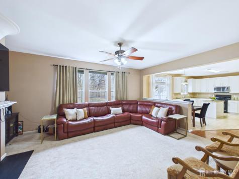 13 Skurka Court Sayreville NJ 08872