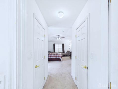 13 Skurka Court Sayreville NJ 08872