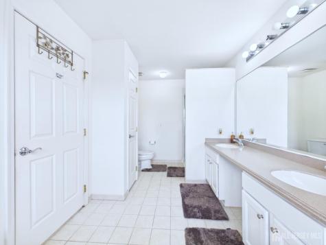 13 Skurka Court Sayreville NJ 08872