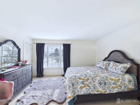 13 Skurka Court Sayreville NJ 08872