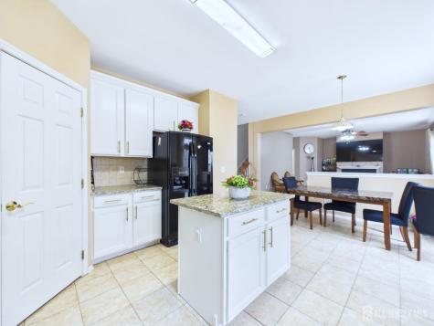 13 Skurka Court Sayreville NJ 08872