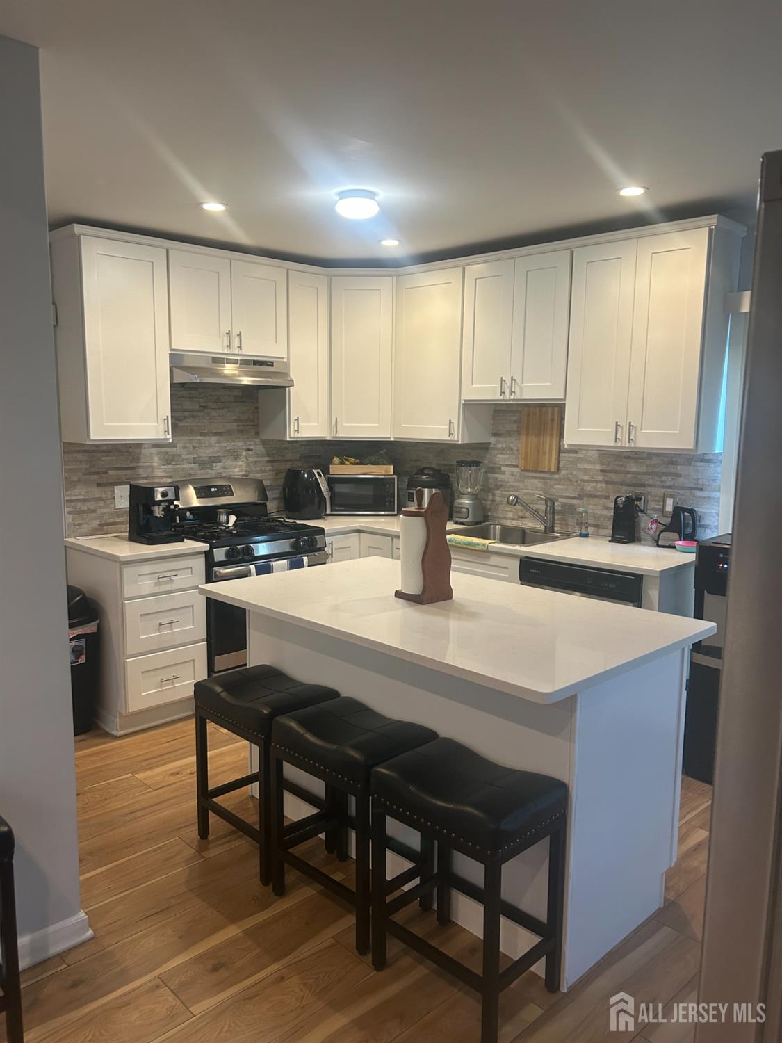 140 S Robert Street Sewaren NJ 07077