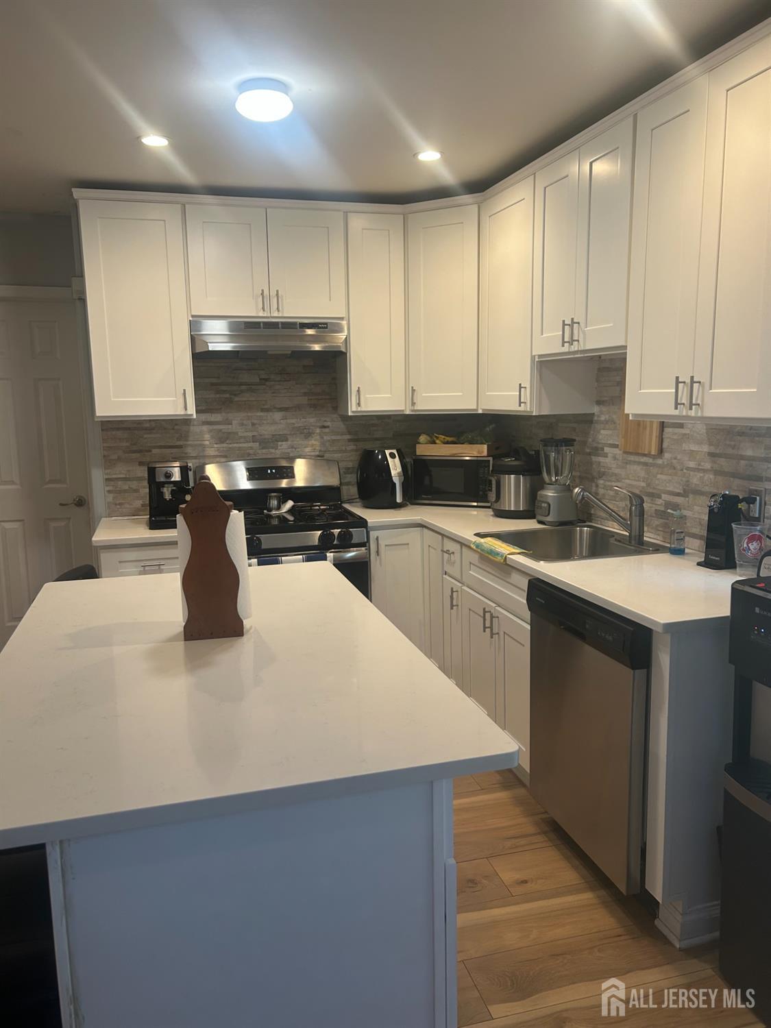 140 S Robert Street Sewaren NJ 07077