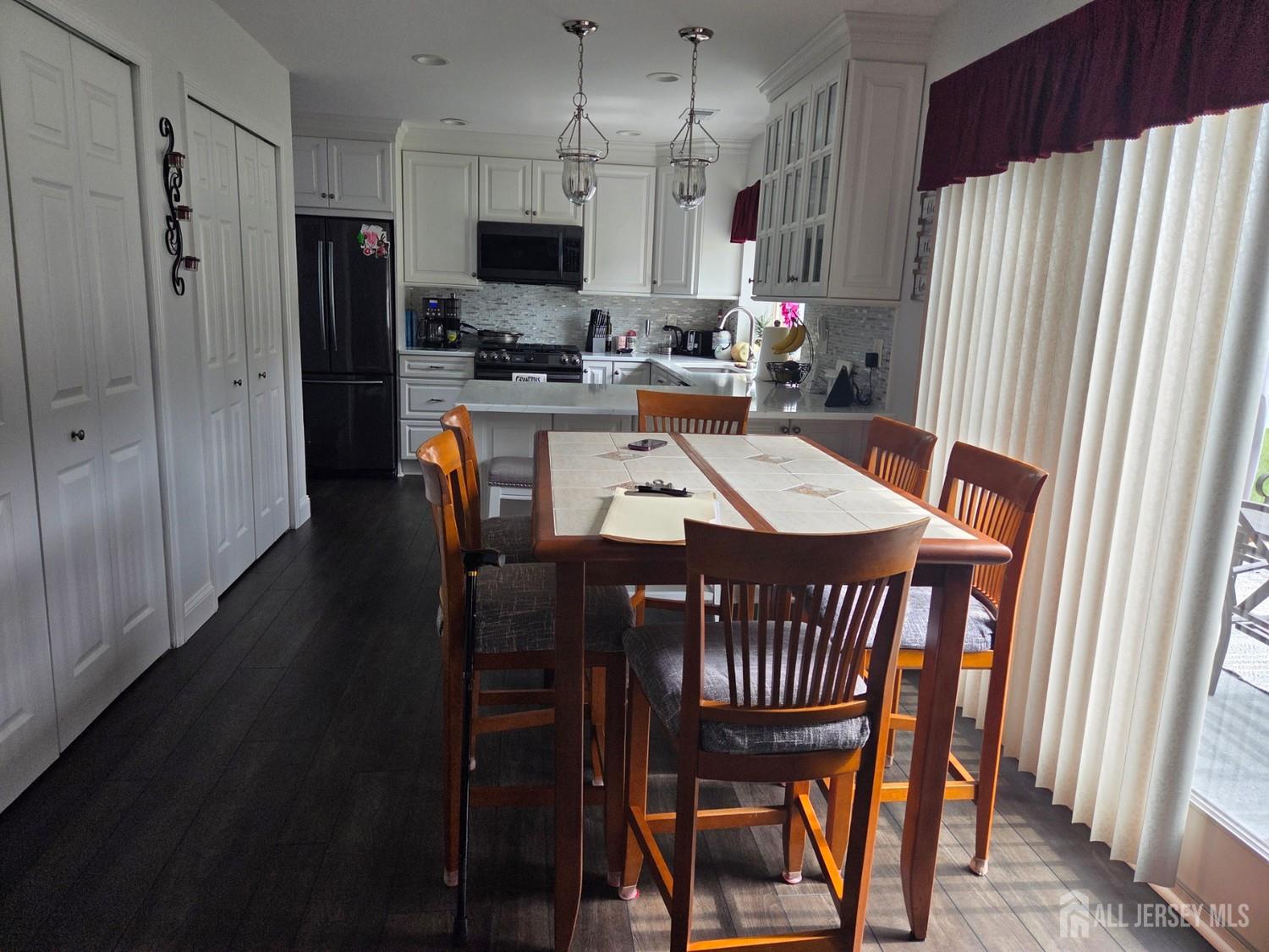 62 Canal Street Sayreville NJ 08872
