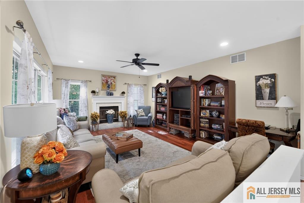 101 Cardinal Drive Jackson NJ 08527