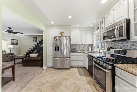 14 Sunrise Road Old Bridge NJ 08857