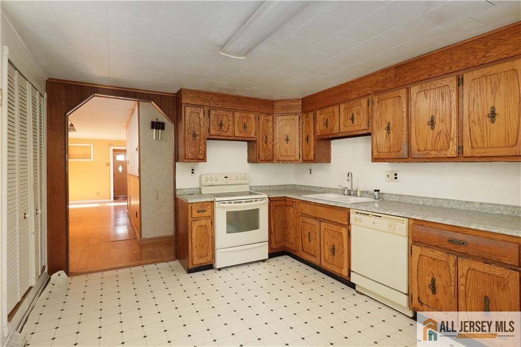 814 Forrest Avenue South Amboy NJ 08879
