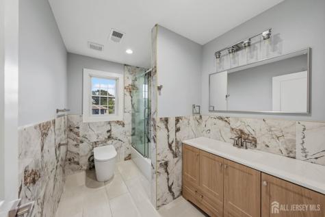 80 Gaywood Avenue Colonia NJ 07067