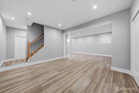 80 Gaywood Avenue Colonia NJ 07067