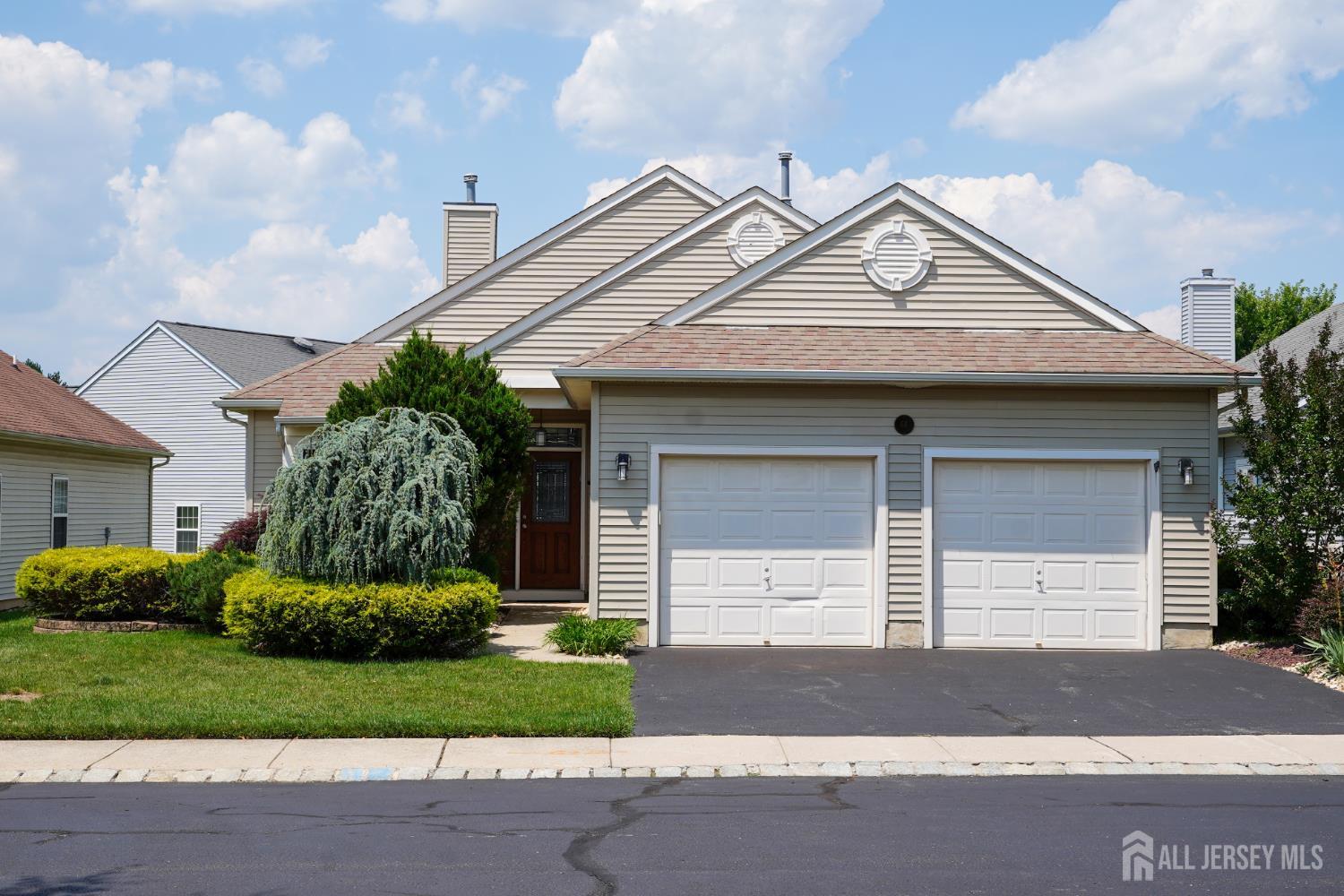 64 Viineyard Court Monroe NJ 08831