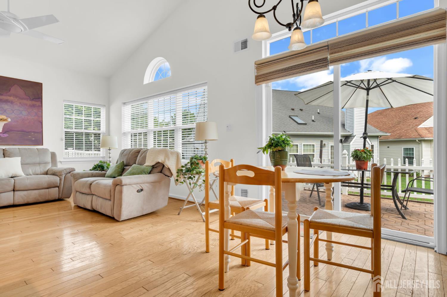 64 Viineyard Court Monroe NJ 08831