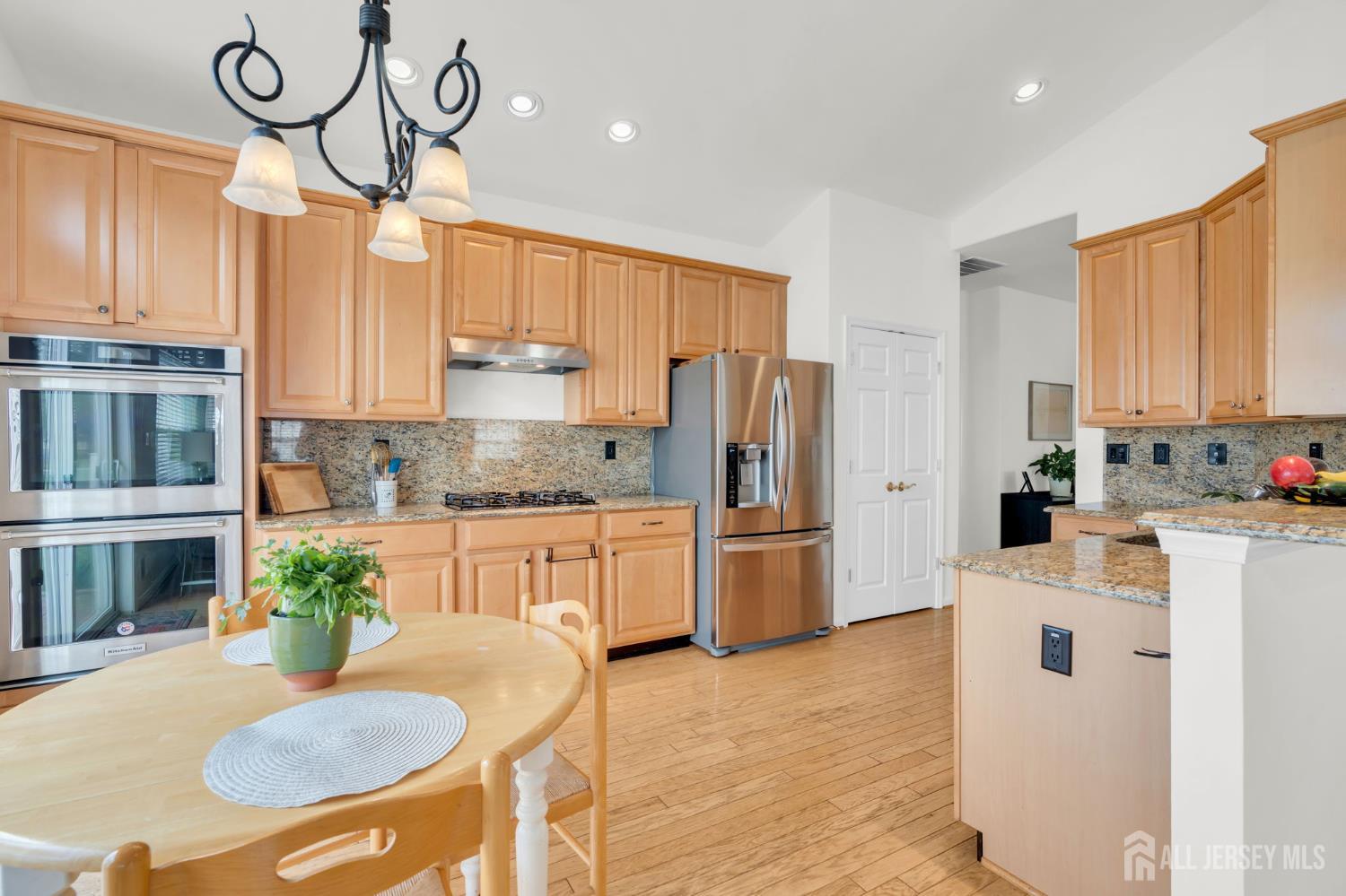 64 Viineyard Court Monroe NJ 08831