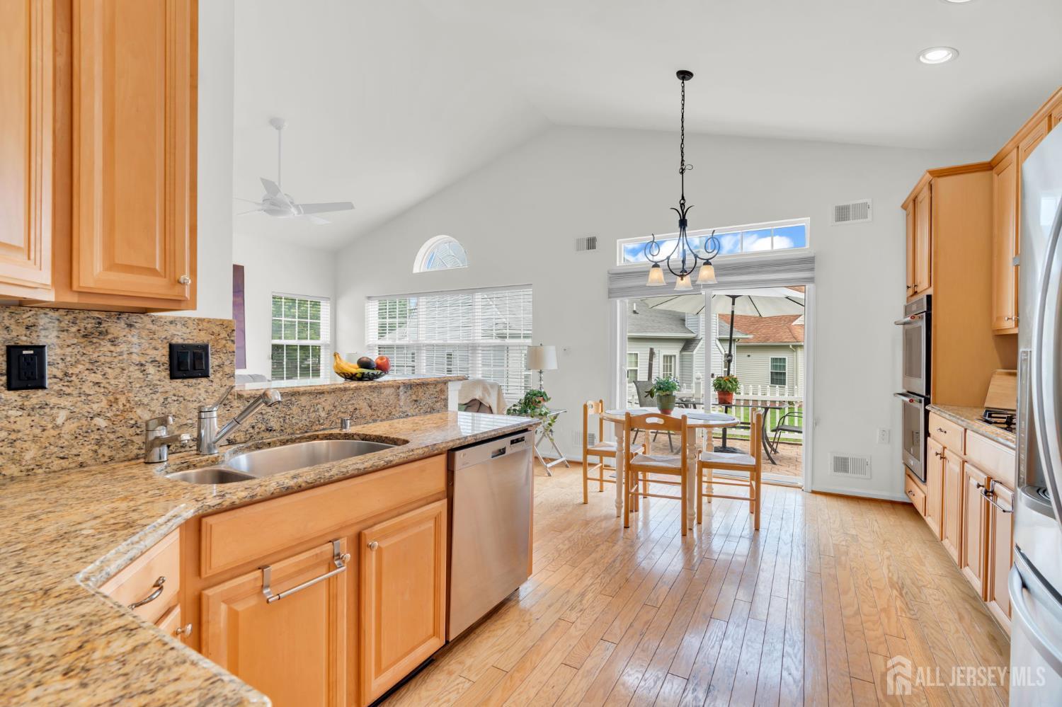 64 Viineyard Court Monroe NJ 08831